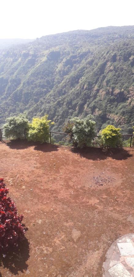 Villa Strawberry Country Mahābaleshwar Esterno foto