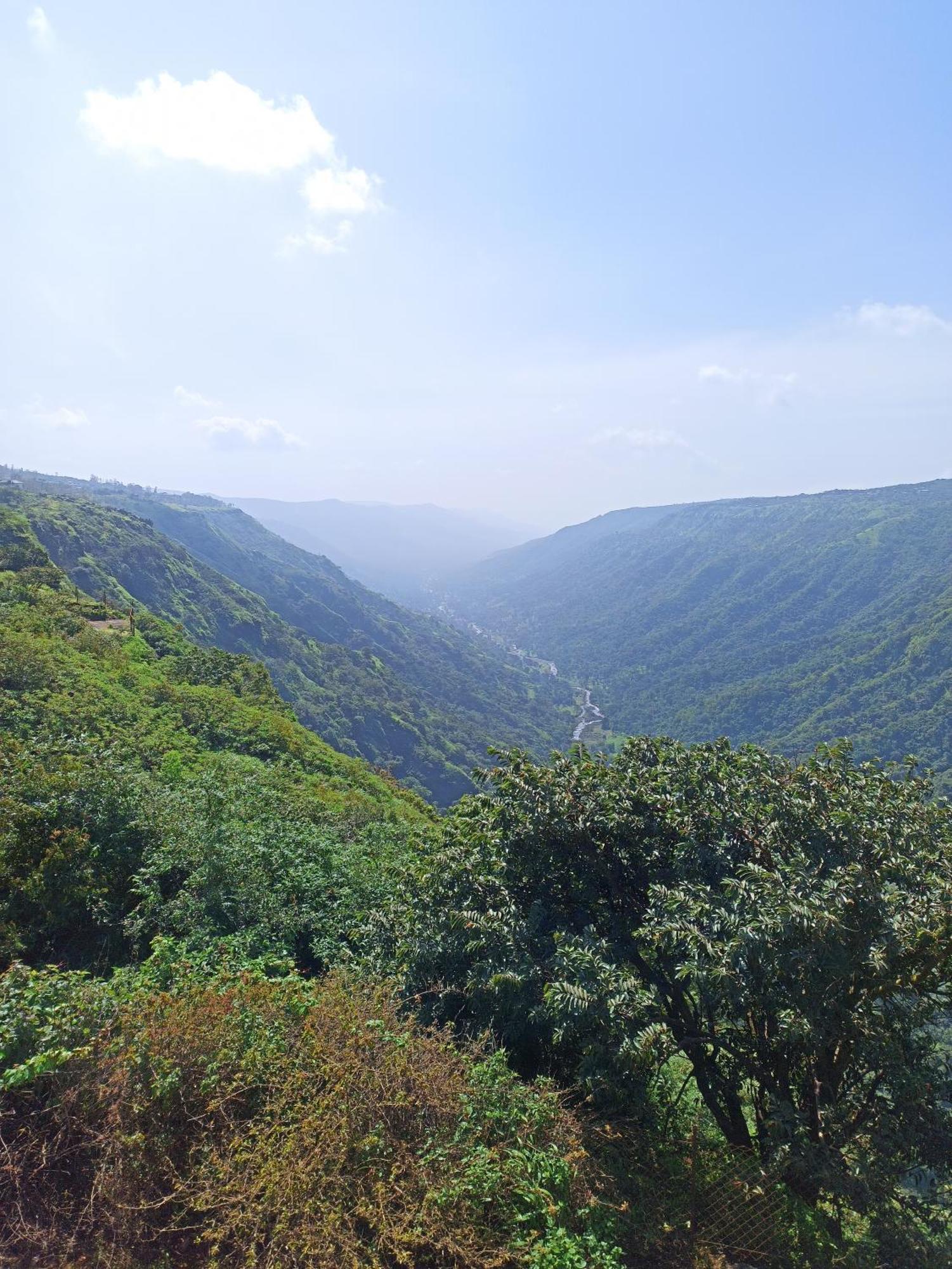 Villa Strawberry Country Mahābaleshwar Esterno foto