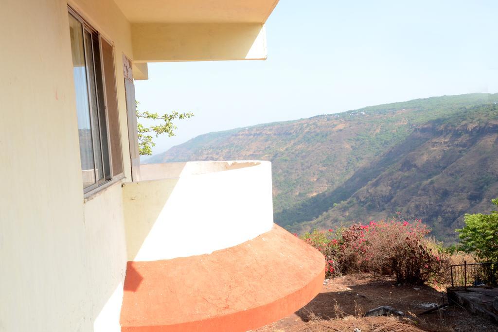 Villa Strawberry Country Mahābaleshwar Esterno foto